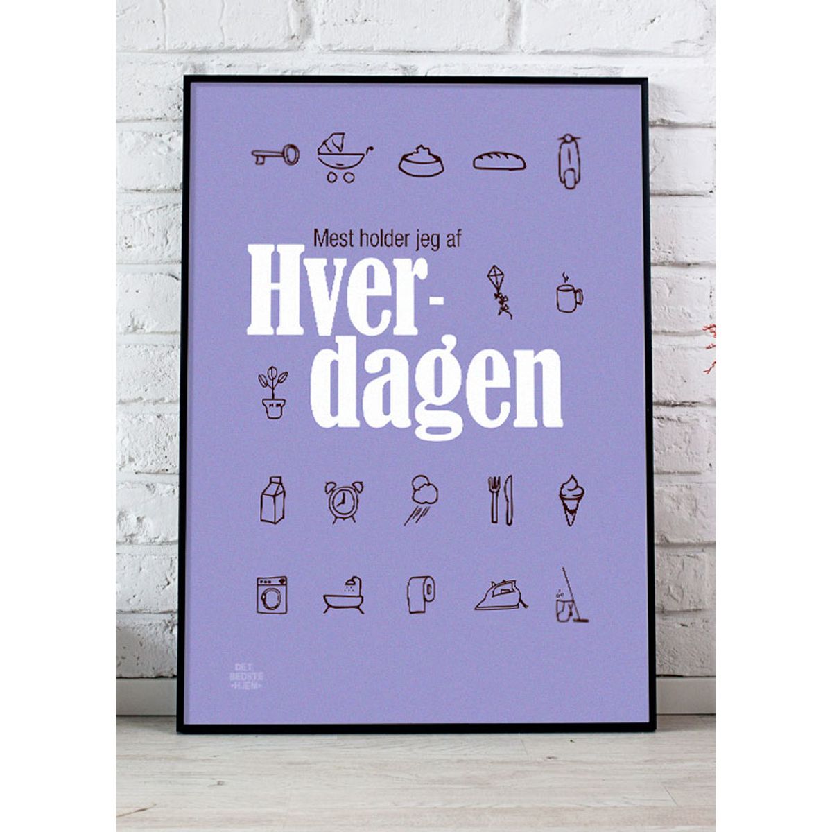 Hverdagen-plakat (lilla) - 50 x 70 cm - Kr. 279,-