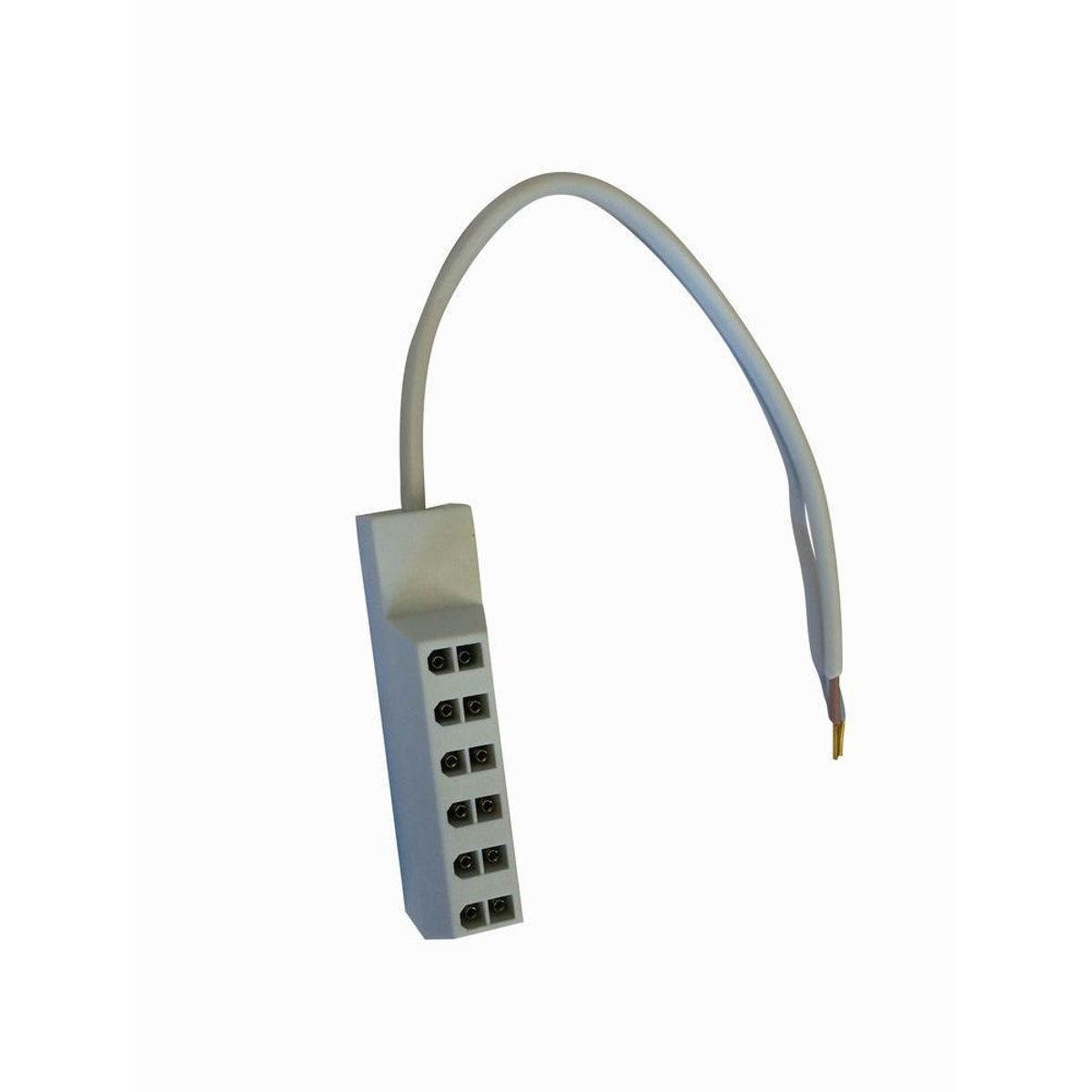 Outlet: 6-vejs Fordeler Boks Med 20 cm. Ledning Til 12V AMP Stik