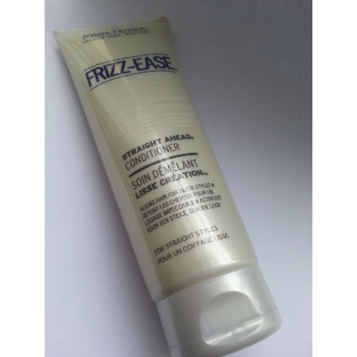 John frieda frizz-ease straight ahead conditioner 250ml