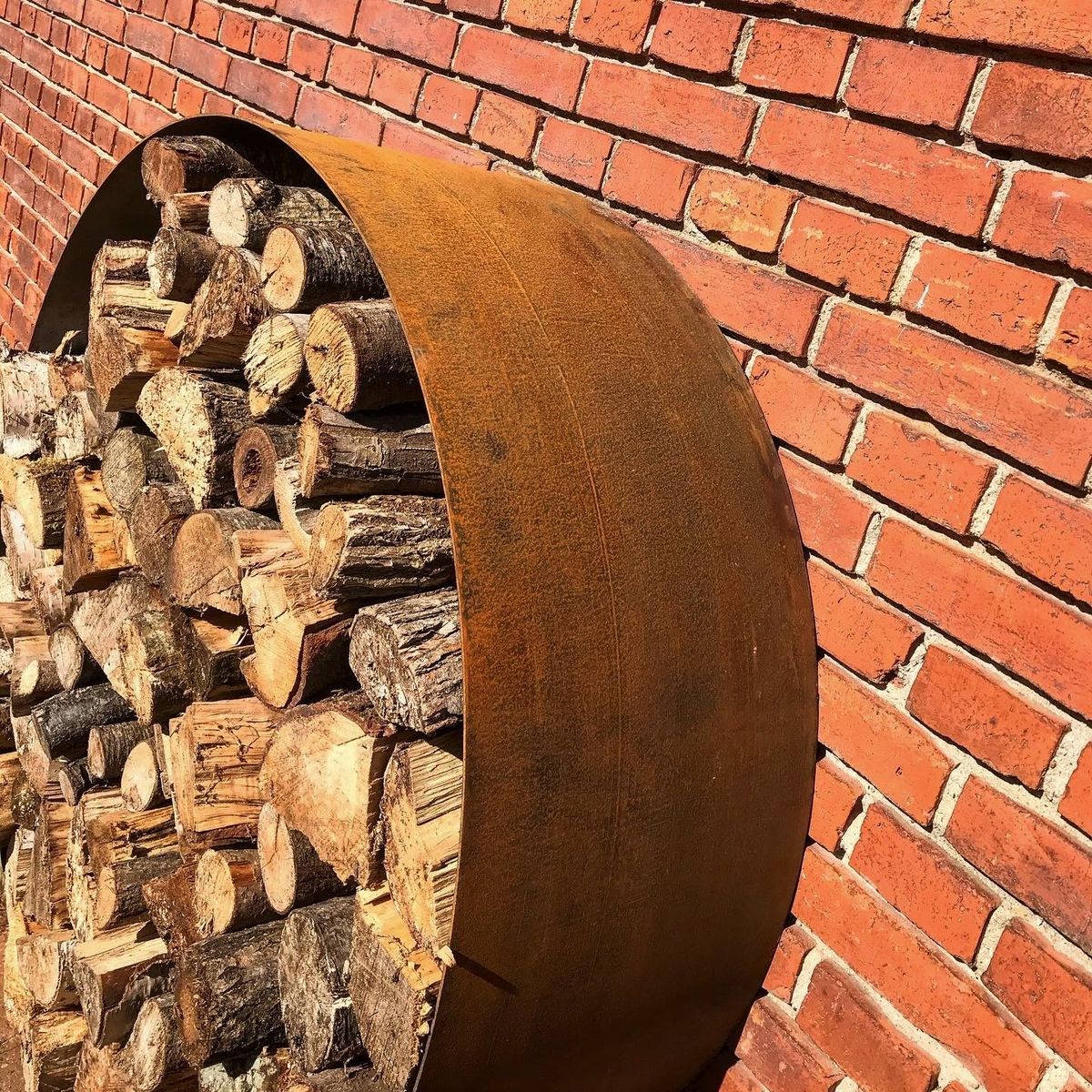 Væghængt BRÆNDESKJUL diameter 127cm - Rust - uden skillerum