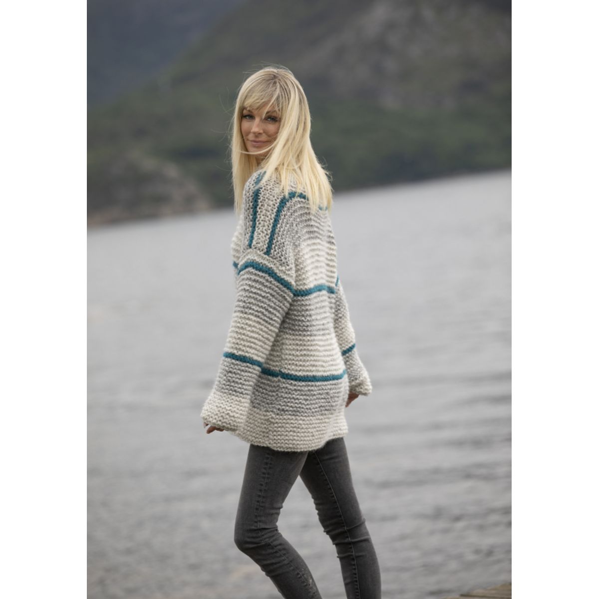 "Elan" Genser i dobbeltgarn - Viking Design 2022-6 Kit - XS-XXL - Viking Alpaca Bris, fra Viking