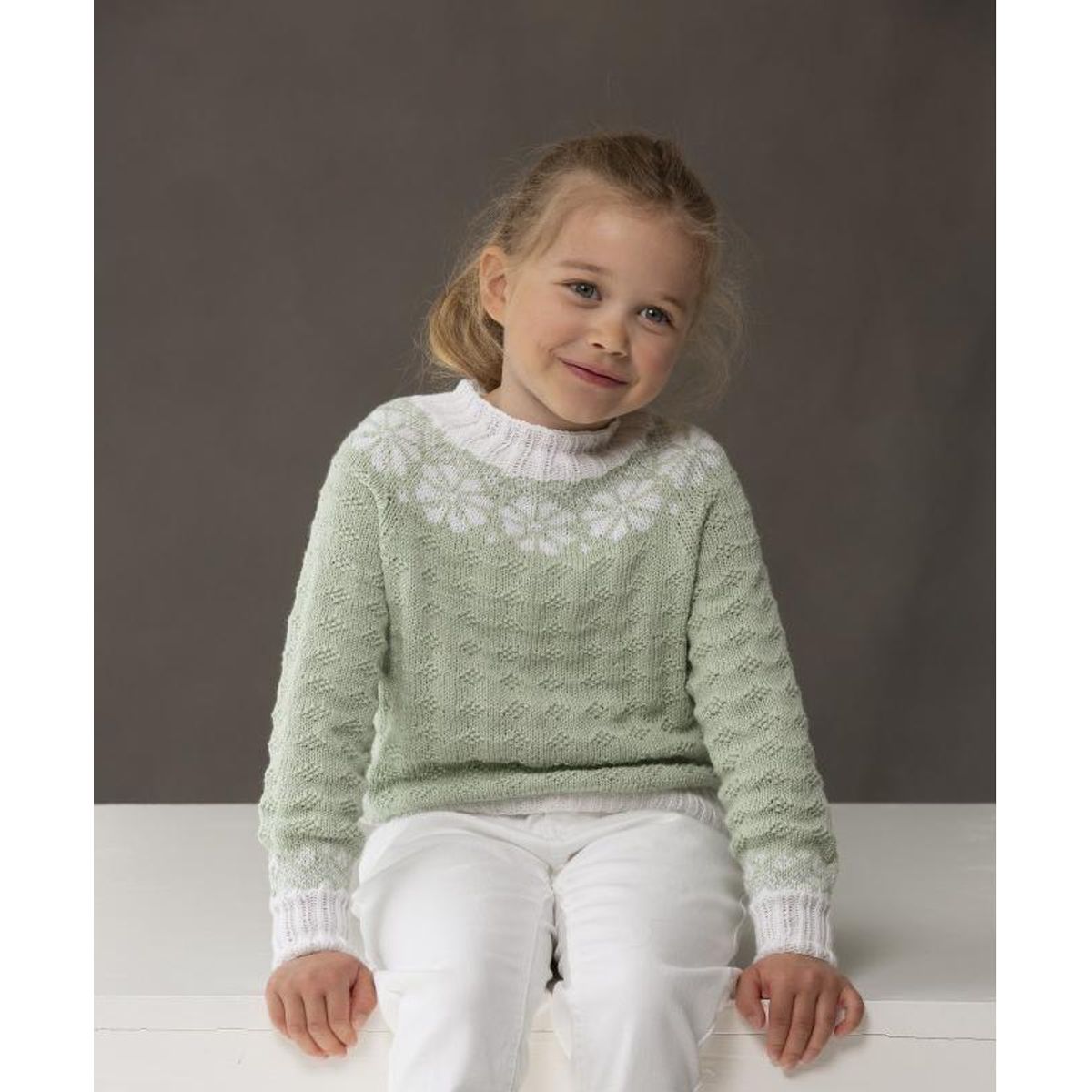 "Lydia" Genser - Viking Design 2015-4C Kit - 2-12 År - Viking Bambino, fra Viking