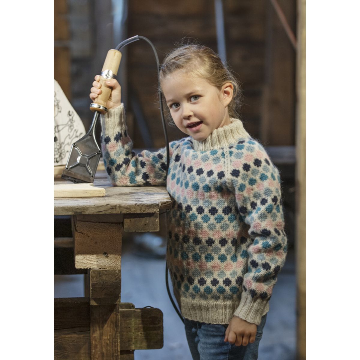 "Oppfinner" Genser - Viking Design 2020-1C Kit - 2-14 År - Viking Eco Highland Wool, fra Viking