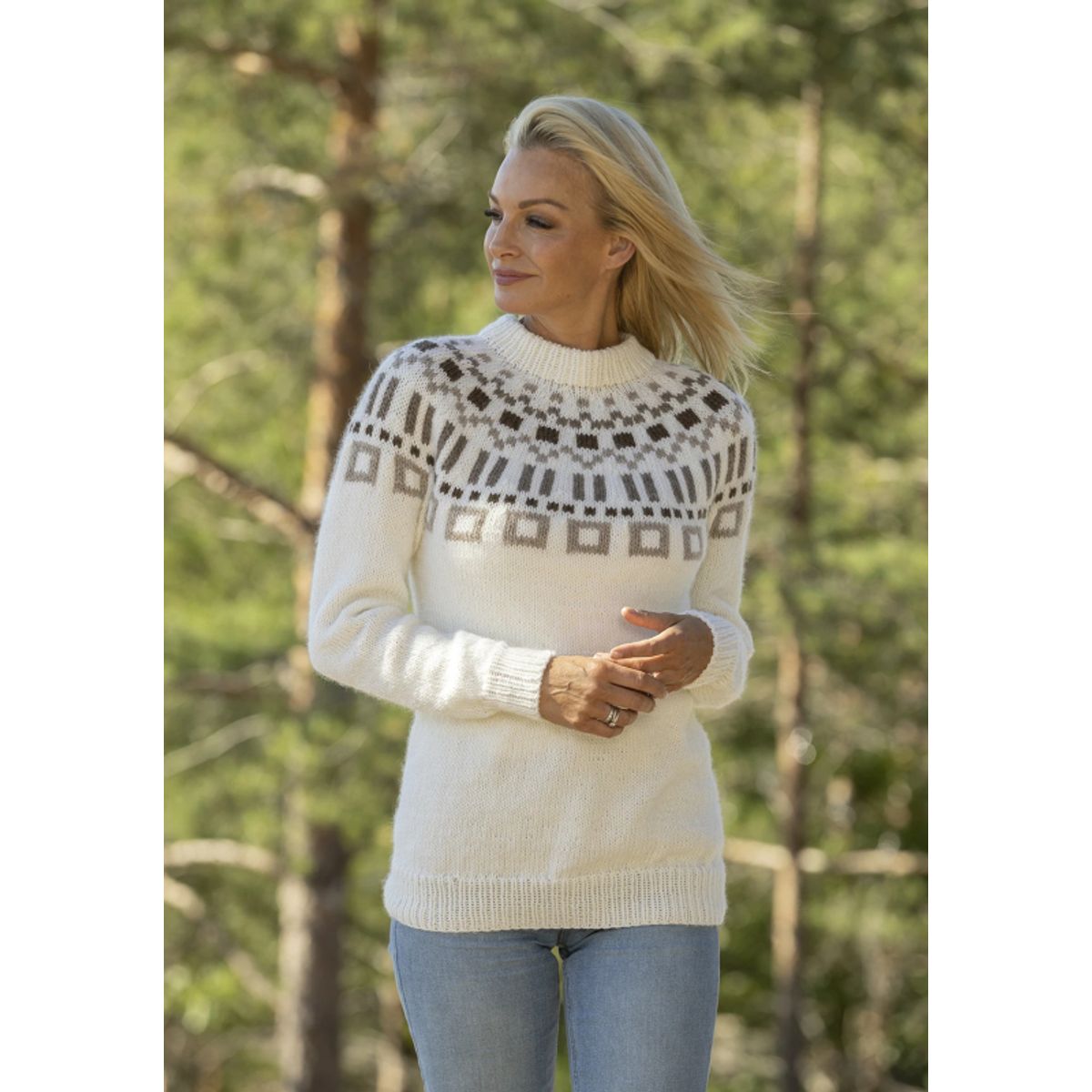 "Orlaug" genser- Viking Design 2330-11 Kit - XS-XXL - Viking Wool , fra Viking