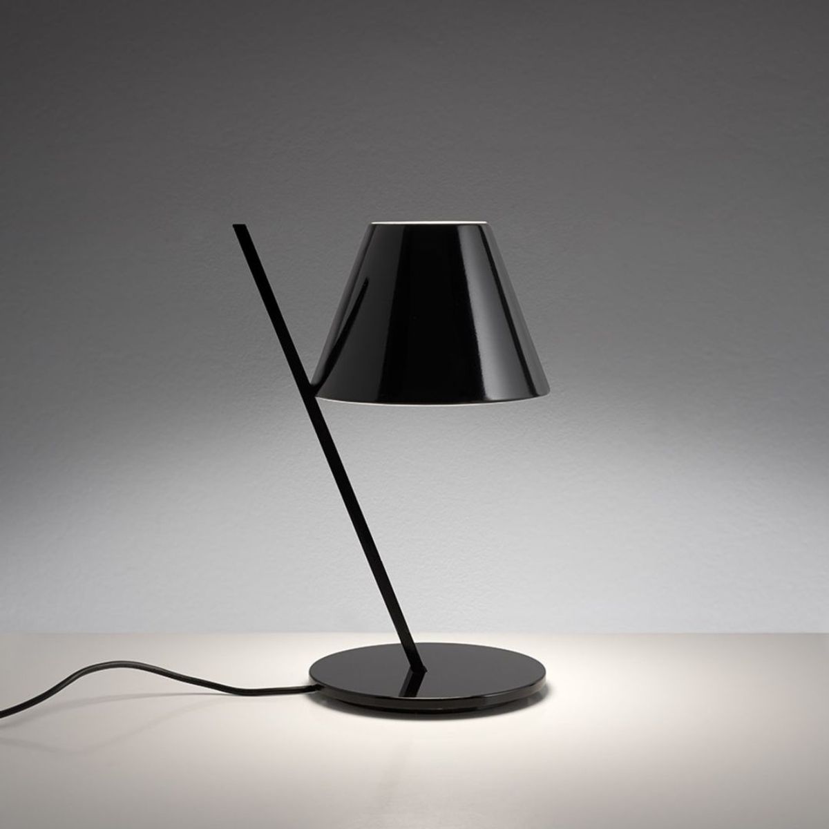 La Petite Bordlampe Sort - Artemide