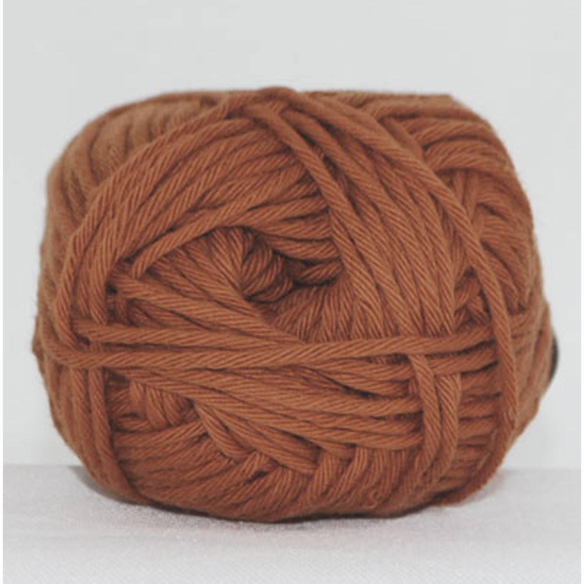 Cotton 8/8, kanel, 50 g, nr. 1142