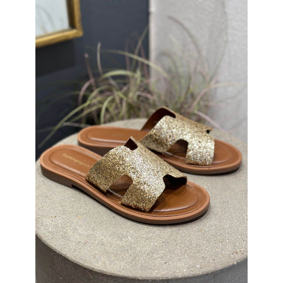 Copenhagen Shoes Ivy-Gold sandal 39