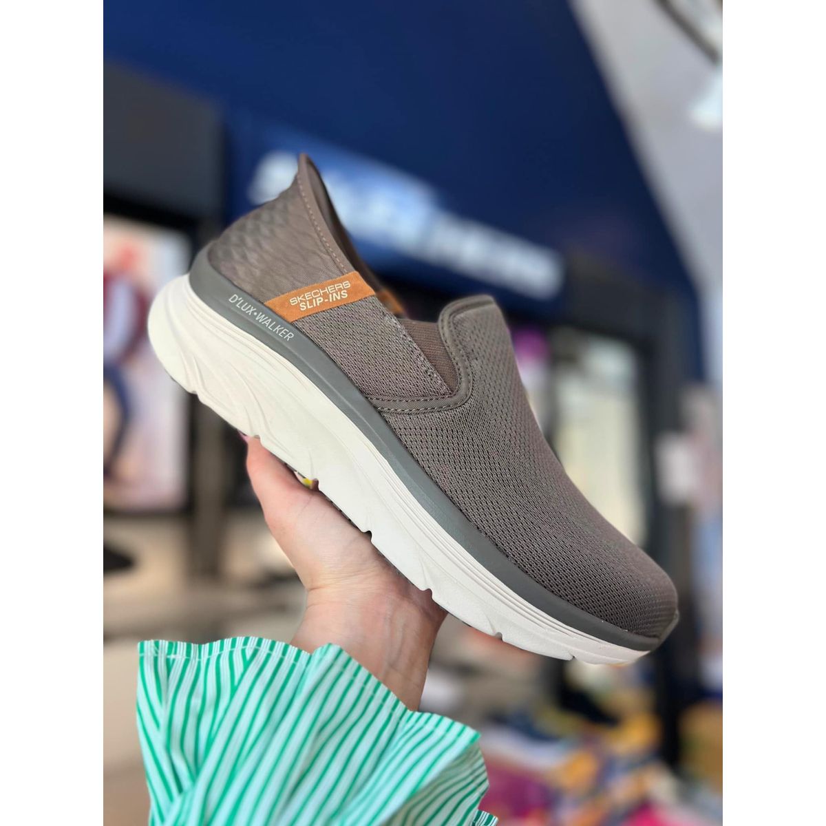 SKECHERS, Herre, Relaxed Fit, Slip-ins: D'Lux Walker - Orford - Brown 44