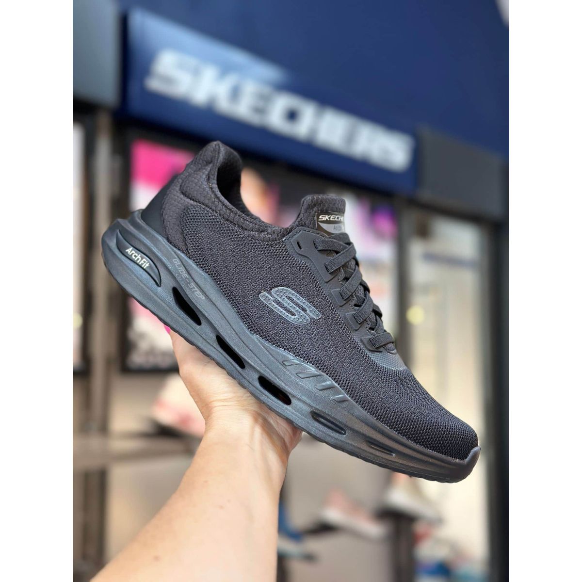 Skechers Relaxed Fit: Arch Fit Orvan - Trayver - Black 41