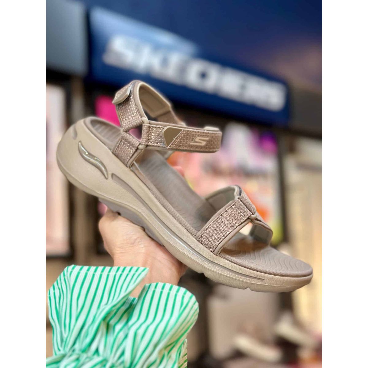 SKECHERS, Dame, GO WALK Arch Fit - Cruise Around - Dark Taupe 40