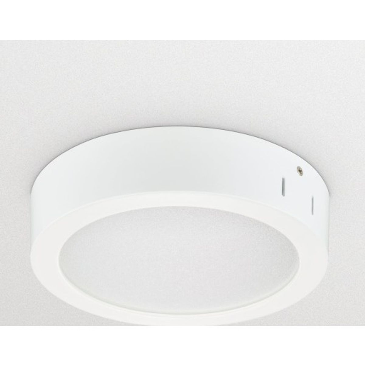 CoreLine Slim Downlight påbyg DN145C 2100 lm 830, 21W, PSU, hvid