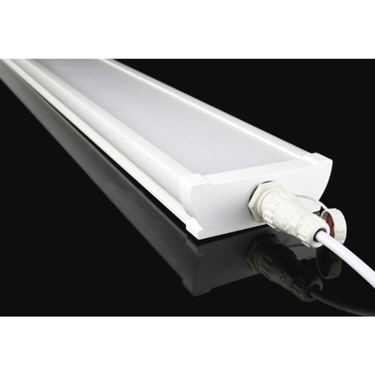 green:ID HIGH-LUX LED armatur 150 cm. 35W 4000K