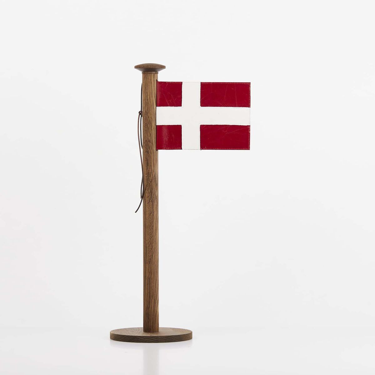 Snoren - Bordflag, røget eg, stor, 48 cm