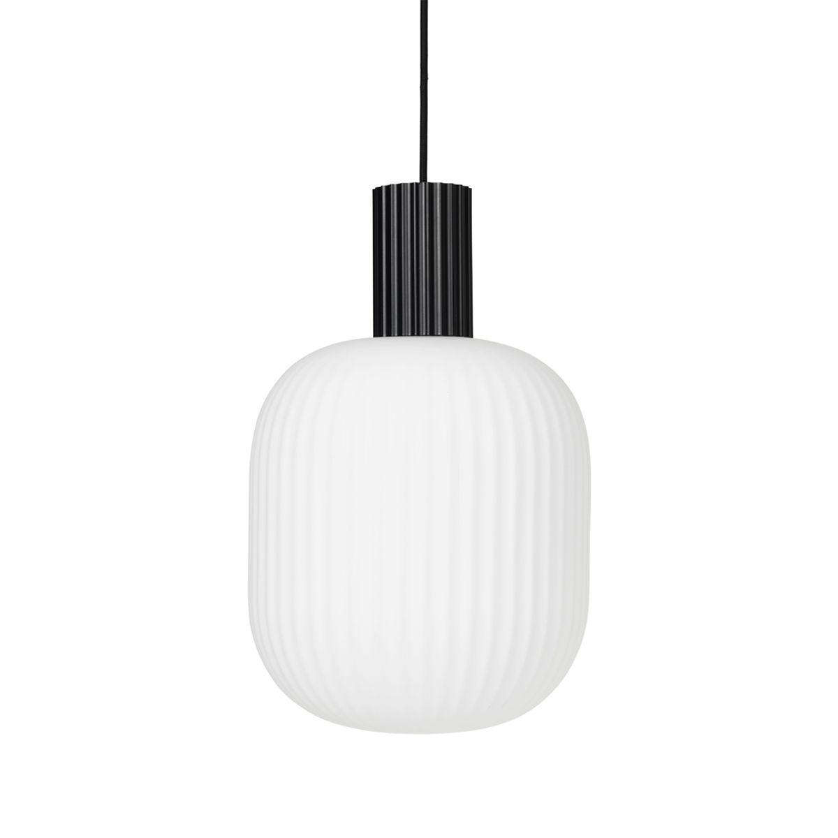 BROSTE COPENHAGEN Lolly loftlampe - hvid opal glas og sort aluminium