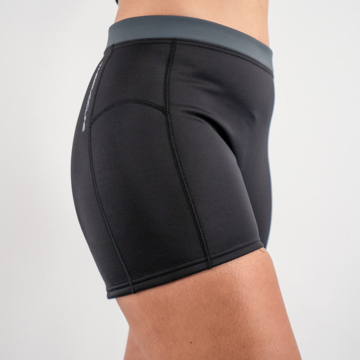 Fourth Element shorts Thermocline dame