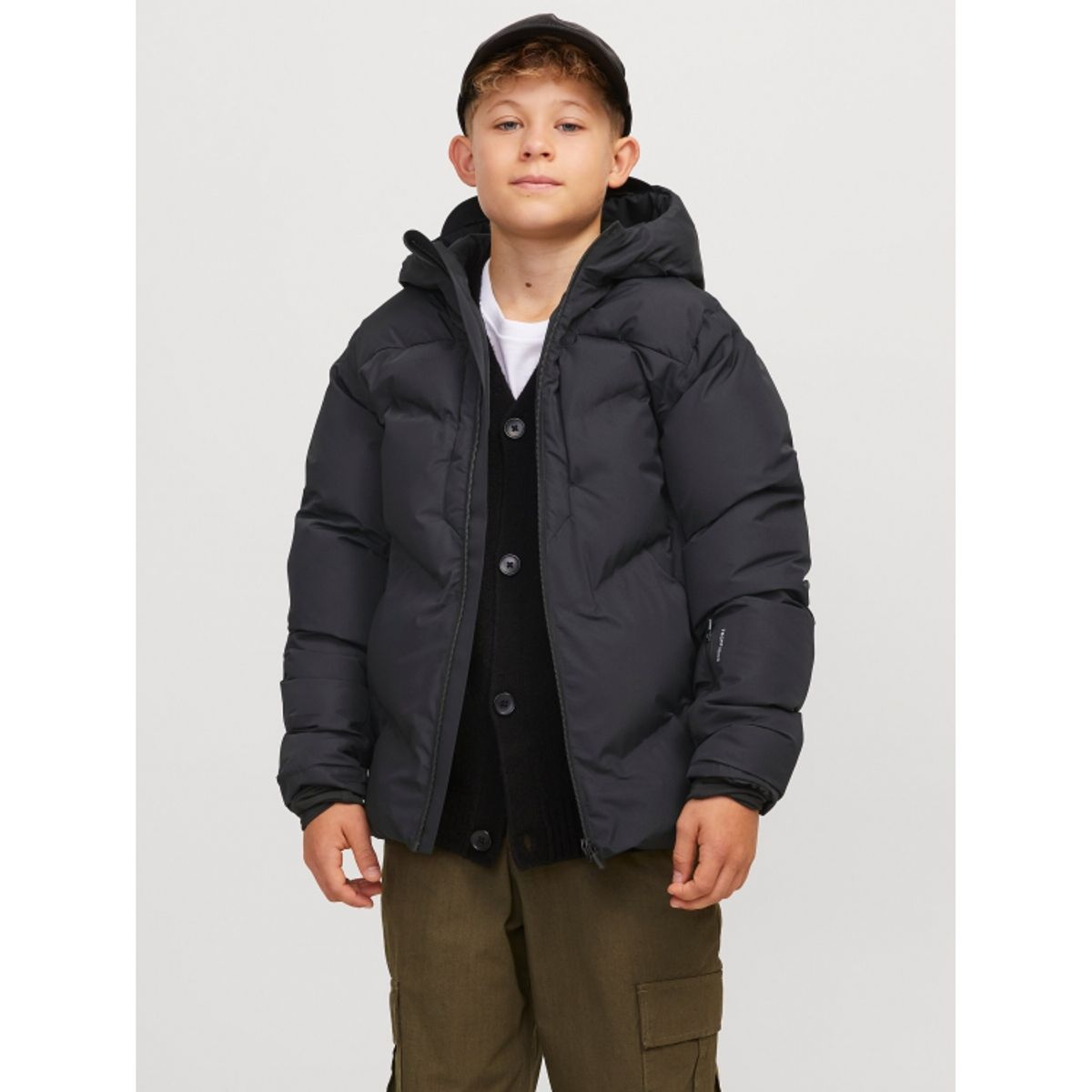 Jack & Jones Junior pufferjakke i sort til drenge