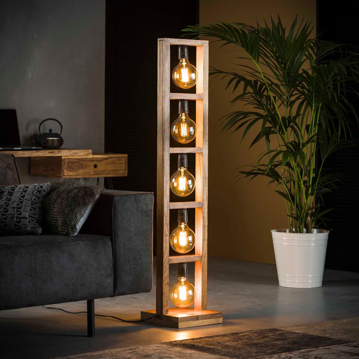 Woody - Gulvlampe i solid akacietræ Levering med pære(r)