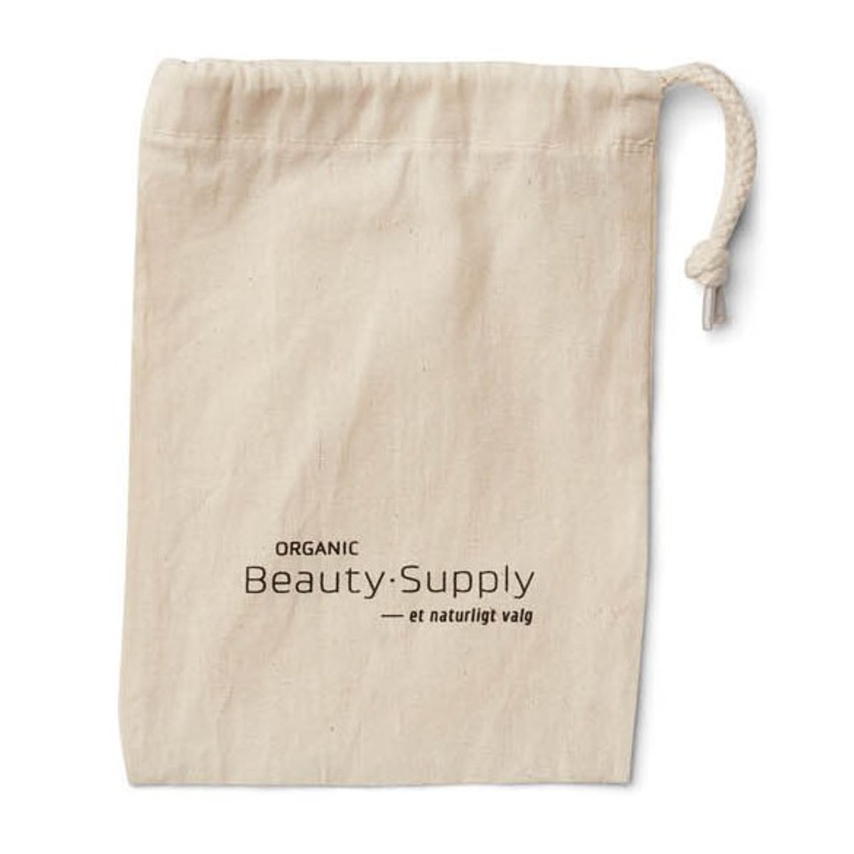 ORGANIC Beauty Supply - Makeup Pose